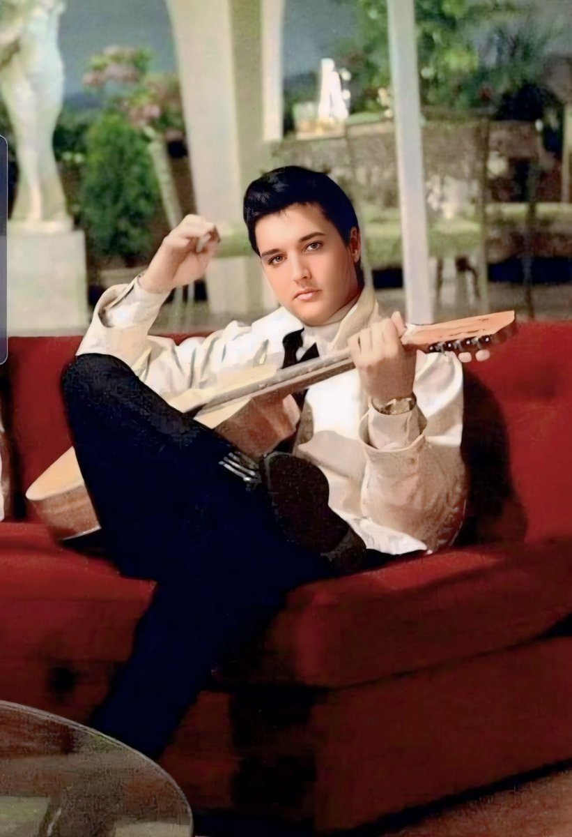 Good afternoon Elvis! Have a great Tuesday ❤️ 
#ElvisPresley #ElvisHistory @midnightmarvl @9oldendragon @egaaronp