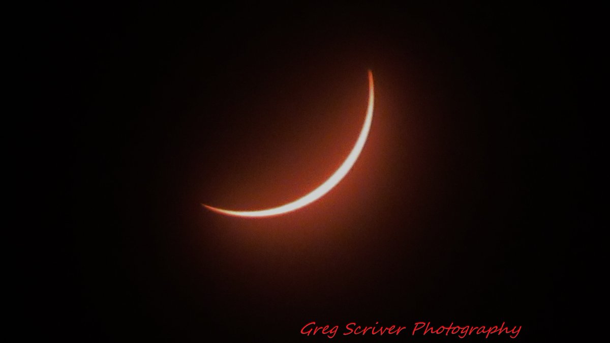GGScriver's tweet photo. During a total solar eclipse, the Sun's corona and prominences, “which appear as bright, pink curls or loops coming off the Sun,” #TotalSolarEclipse2024 https://t.co/vTmJguH6iT
