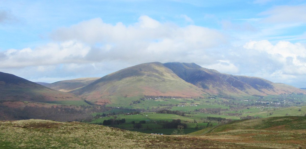 Today's short walk at Keswick. Yesterday’s views of Derwentwater & the surrounding fells from Walla Crag [1243ft]