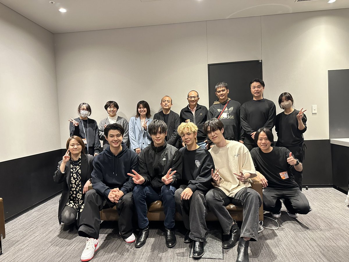interminableTH's tweet photo. ขอบคุณทาง Pony canyon และ Be Whale สำหรับการดูแลที่อบอุ่นตลอดงาน The Sign Fanmeeting In Japan 🙏🏼

Pony canyon さんとBe Whale さんには、日本でのすてきな旅をしてとっても感謝してるよ！ありがとう！。

@ponycanyon 
@BeWhaleOfficial 

#TheSignFMJapan 
#TheSignลางสังหรณ์ 
#IdolfactoryTH https://t.co/4TFKqPsL1R