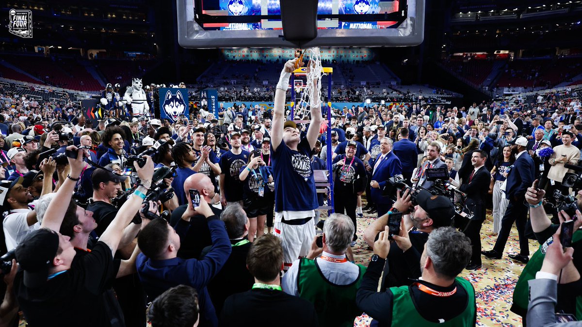 A tradition like no other 🫶 #MFinalFour x @UConnMBB