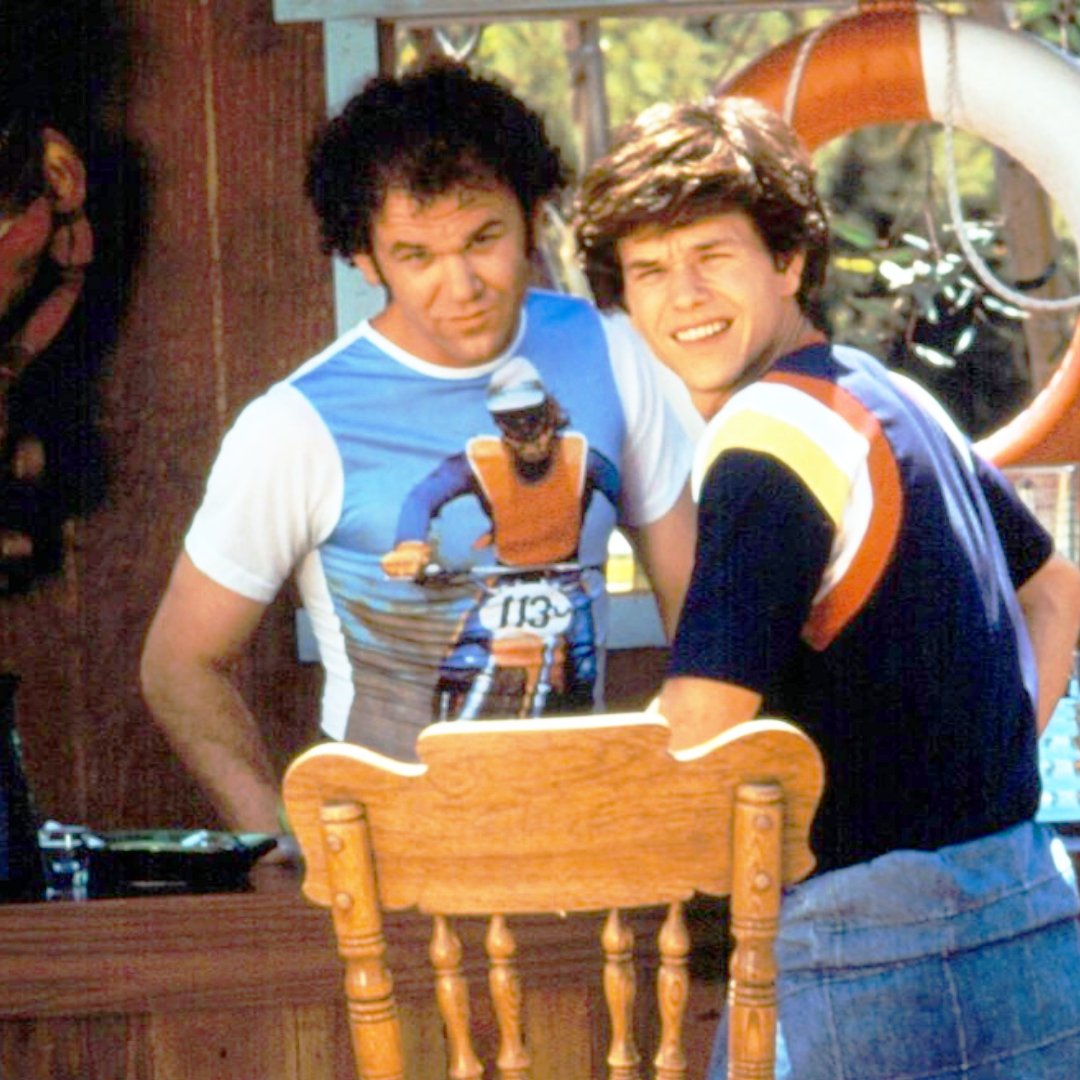 dragonmovieguy's tweet photo. What's YOUR #favorite #JohnCReilly Movie??!!

#BDay #Movie #StepBrothers #BoogieNights #Chicago #WalkHard https://t.co/LinBnUn4WH