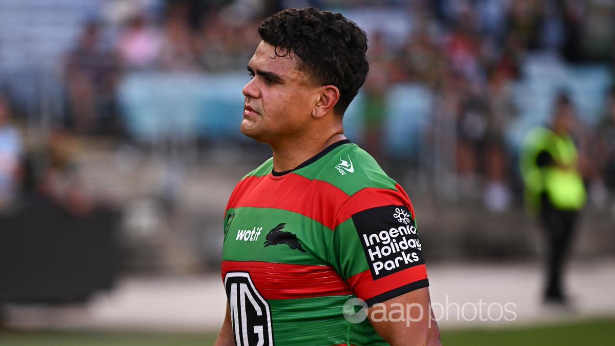 Latrell Mitchell charged, facing minimum 3-game #ban South Sydney’s nightmare #NRL season has taken another hit with Latrell ozarab.media/latrell-mitche… #GameBan #Rugby #Australia #AustralianRugby #NationalRugbyLeague #LatrellMitchell