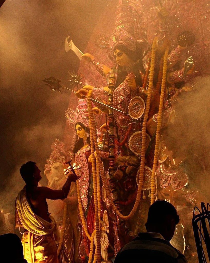 Mahawarsangeet1's tweet photo. आदिशक्ति, जगज्जननी माँ जगदम्बा की उपासना के पावन पर्व चैत्र नवरात्रि की प्रदेश वासियों को हार्दिक बधाई एवं शुभकामनाएं! https://t.co/WO1Ltevhb7
