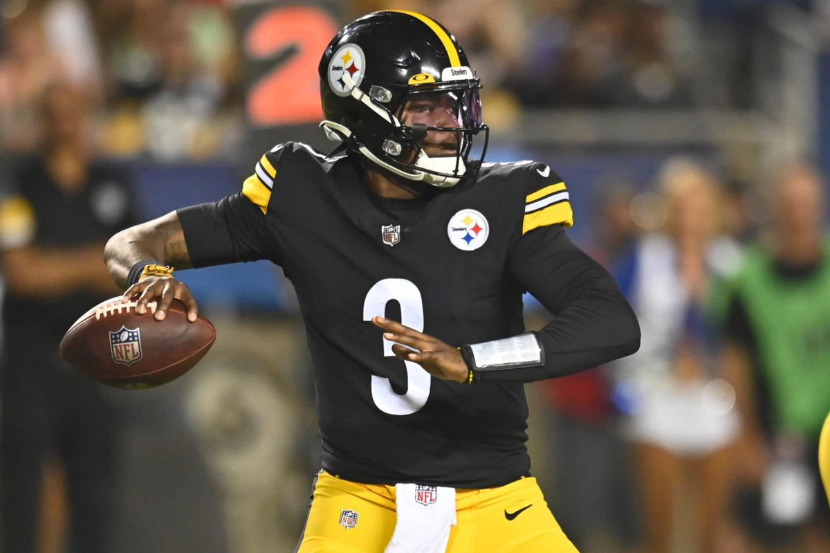 Jeff_Kirby412's tweet photo. 2 years ago today, we lost Dwayne Haskins.
#RIPSimba https://t.co/y72Cbp8XZy
