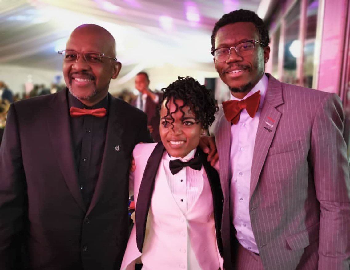 SixoGcilishe's tweet photo. With the top legal minds ❤️ https://t.co/2NvYyeQuFj