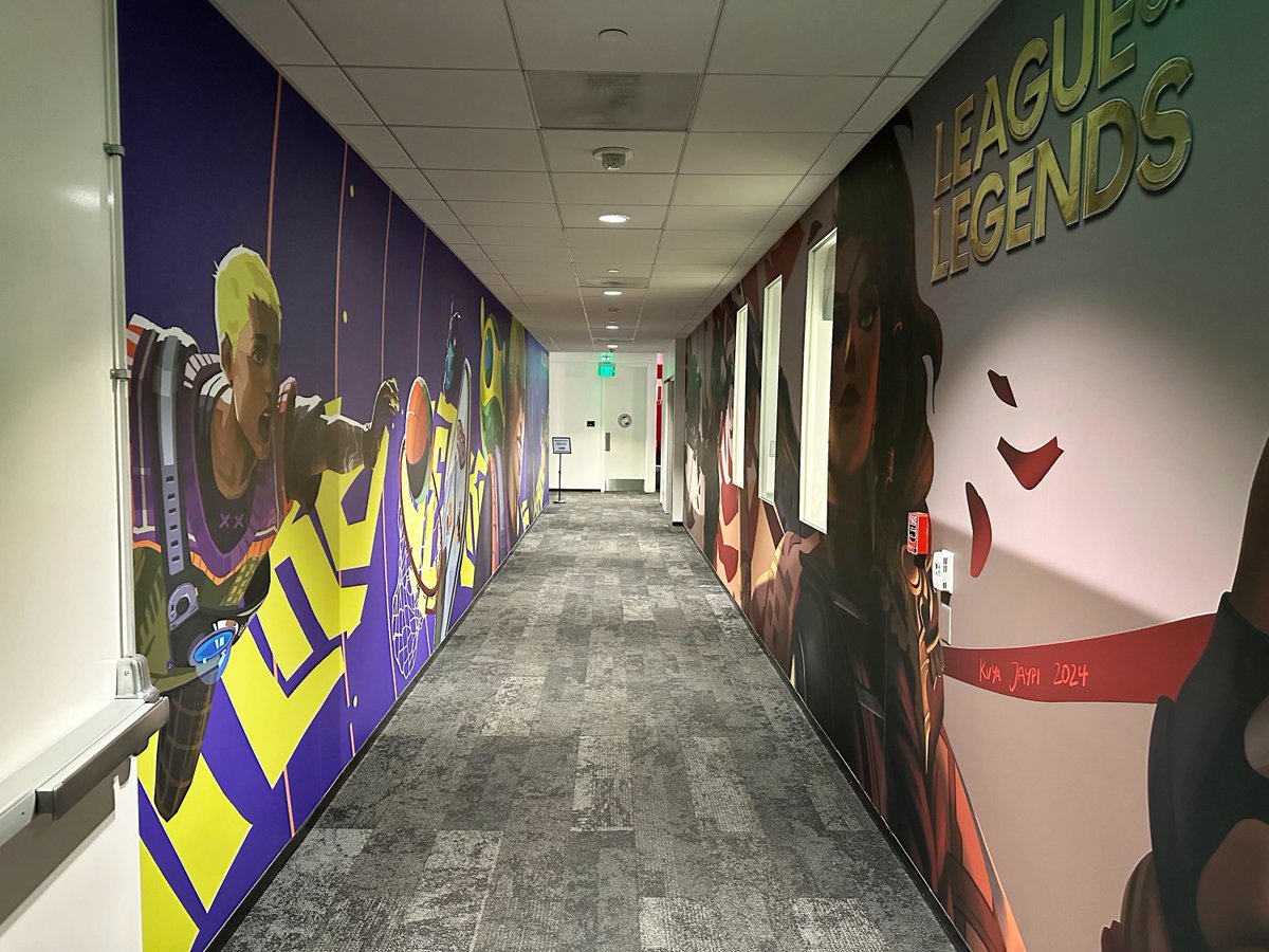 kuyajaypi's tweet photo. It's #PortfolioDay !
I am Kuya and I am currently working as an Art Director and Illustrator on Disney Lorcana for @RavensburgerNA 
Previously I worked on projects such as League of Legends, VALORANT, Overwatch 2, PUBG, Clash Royale, Apex Legends, Marvel Snap and Street Fighter. https://t.co/ckkJ6yliHO