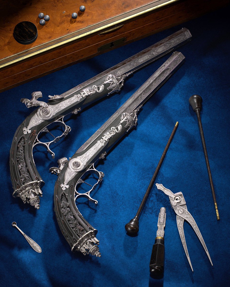 GuillianYtb's tweet photo. Hello everyone, it’s #PortfolioDay again ! 

I'm Guillian a junior 3D Artist. ✨
An environment and prop/weapon artist looking for my first job 

The first shot is my last project, feel free to check it out on my Artstation : https://t.co/UkNdZjqjZl 😊 https://t.co/YZsjwSChFA