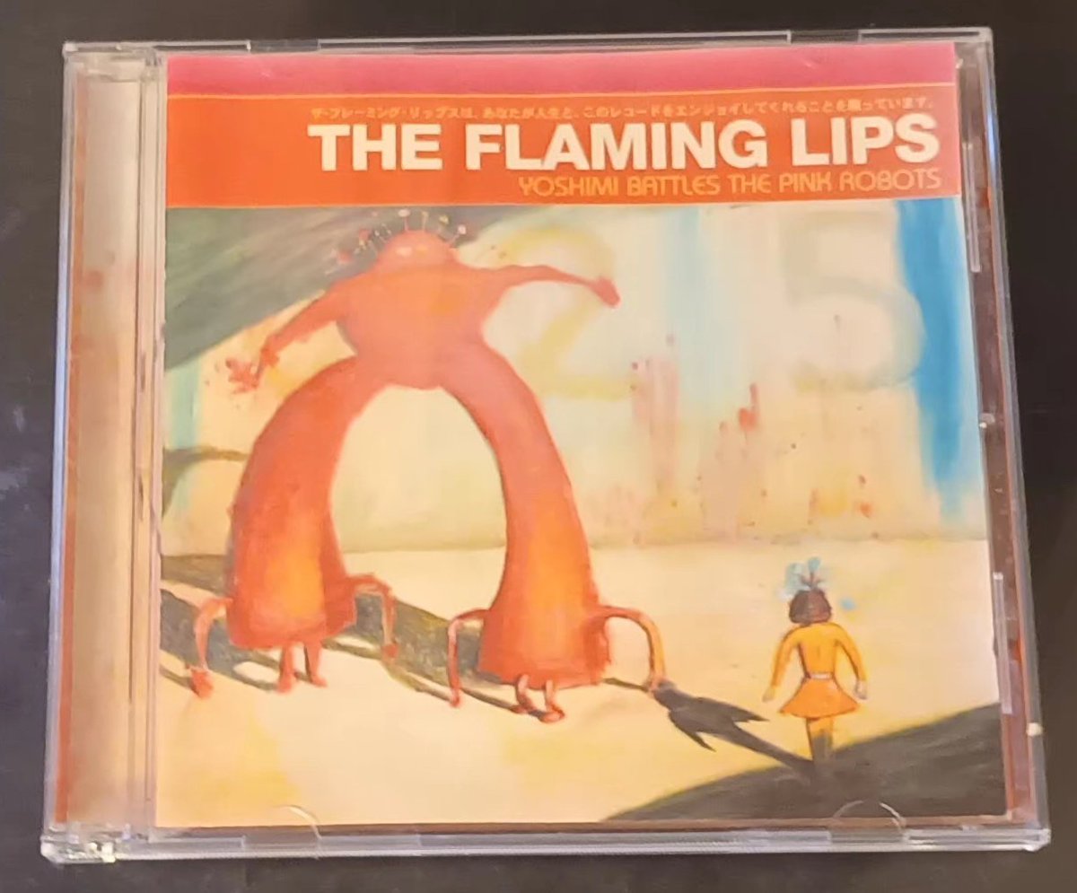 #Top15FaveAlbums & #5albums21cFinal

Day 9

Flaming Lips - Yoshimi BTPR 

I'm a bit late to the party with this one. Tbh, I only discovered it a few weeks ago during a #5albums SF, but it's been on heavy rotation ever since. My favourite album this month! 
open.spotify.com/track/0ccCwNzX…