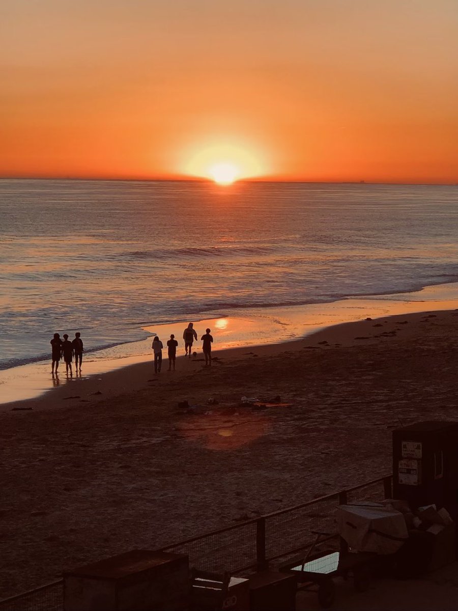 So glad to visit @CrystalCoveSP on the Orange County coast.🤩 An amazing partnership b/t @CAStateParks & the Crystal Cove Conservancy is preserving and restoring this gem💎 for All Californians to enjoy. A true model to build upon across the state.💡