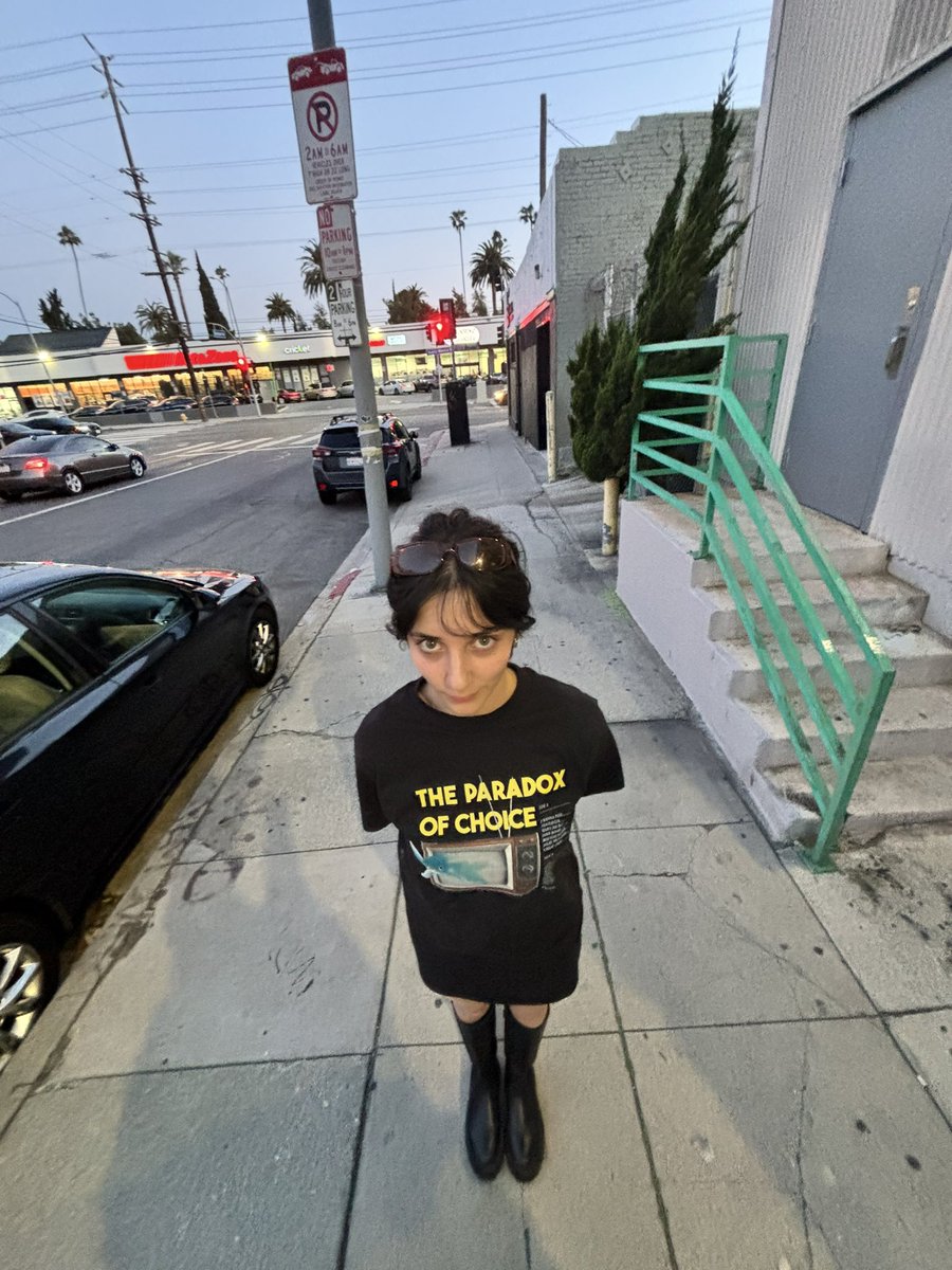 dafnarocks's tweet image. new merch alert shop.dafna.rocks