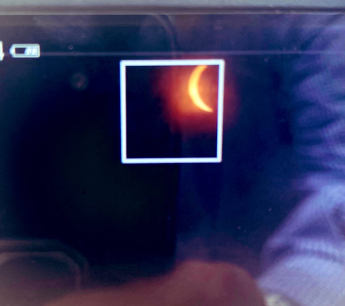 aayala's tweet photo. Un fenómeno natural universal, unico e irrepetible en Coahuila para mas de 5 generaciones al futuro ( y posiblemente otras tantas atras). Un eclipse total como el vivido hoy, es una experiencia de vida que marcara nuestra generación, como lo hizo el Covid hace 4 años. https://t.co/NLEkeJI7Wk