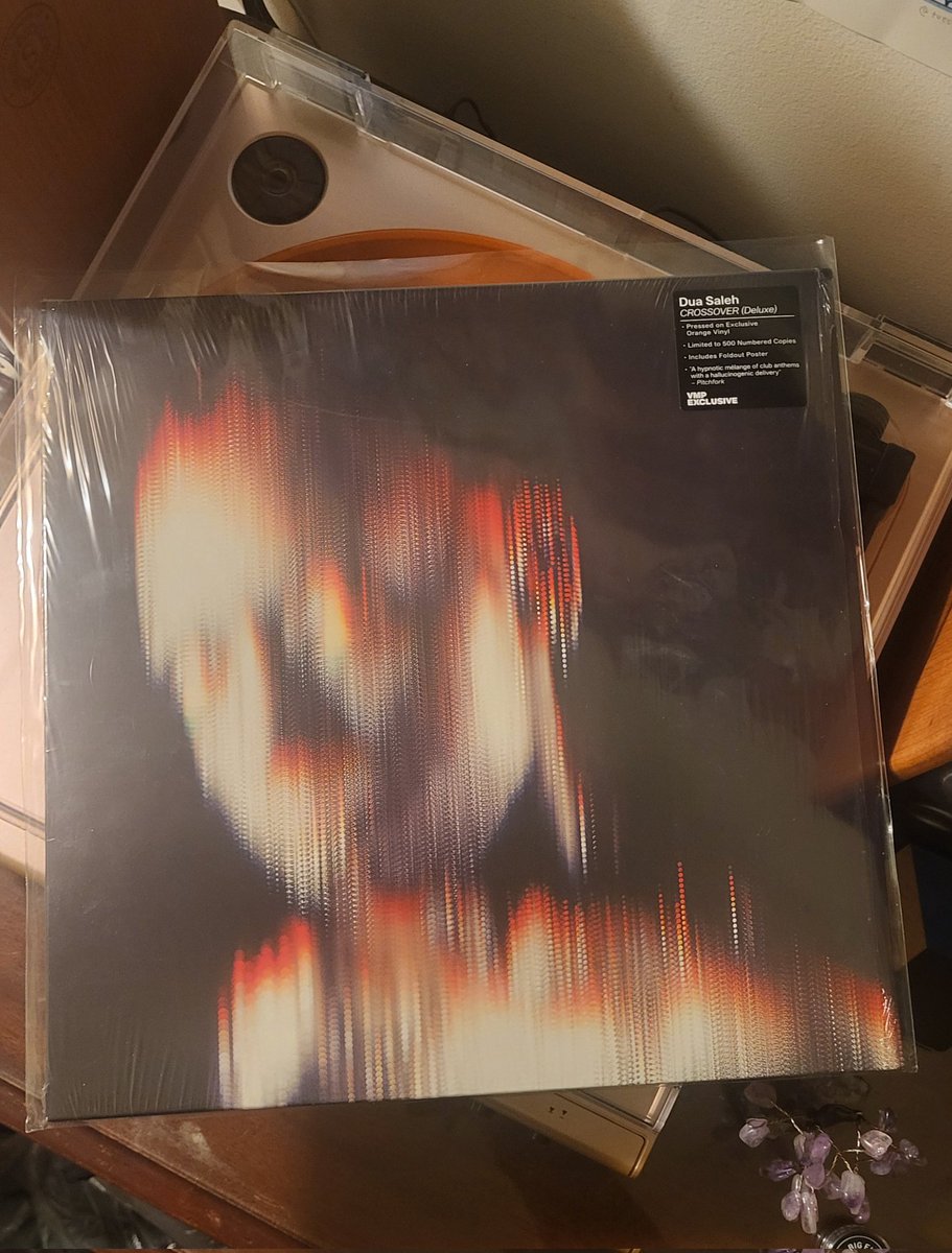 beyondbinary91's tweet photo. #NowSpinning: CROSSOVER (Deluxe) - Dua Saleh  #CROSSOVERDeluxe #VMPEXCLUSIVE  #DuaSaleh https://t.co/Ztm8Du6APm