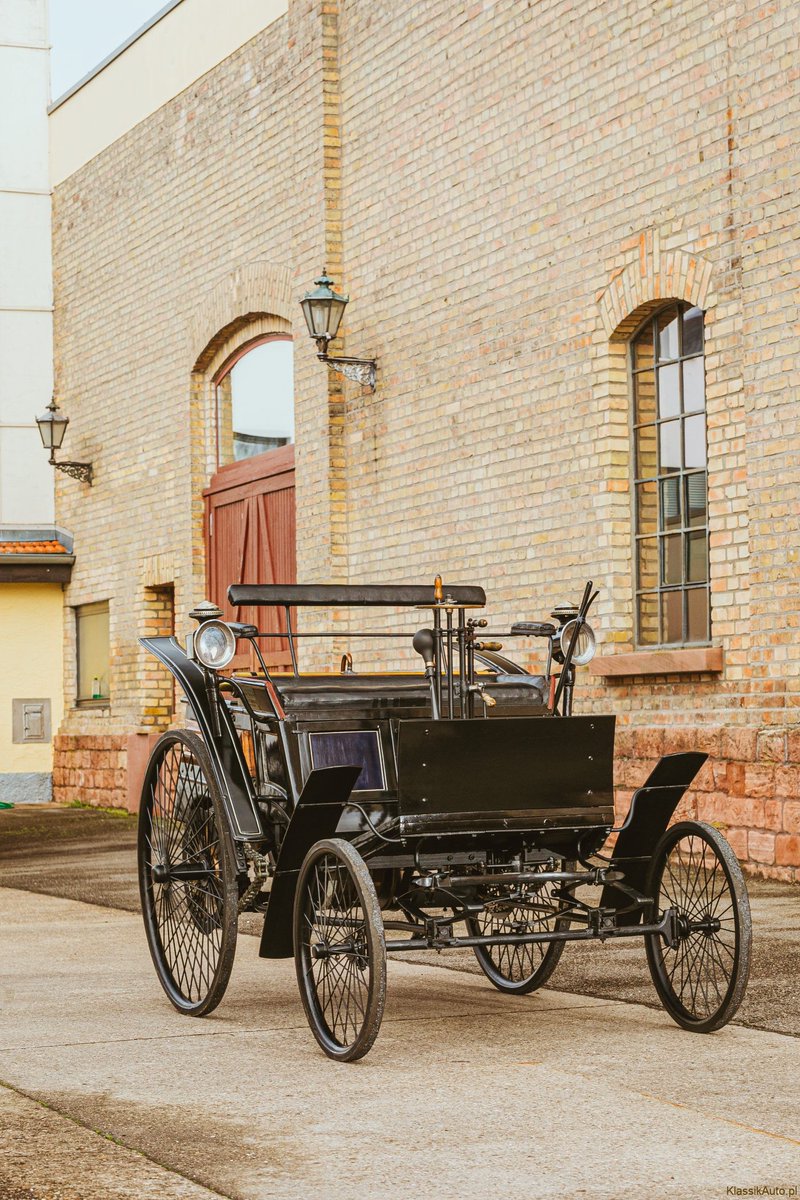 Benz Motor – Velocipede W tym roku przywrócono do użytku pojazd z 1894 r. Ale się wszystko pozmieniało ... Szczegóły: klassikauto.pl/benz-motor-vel… #benz #motor #velocipede #automobil #retrocar #klassikauto #history #ciekawostkimotoryzacyjne #motoryzacja #klassikautopl @MBPolska