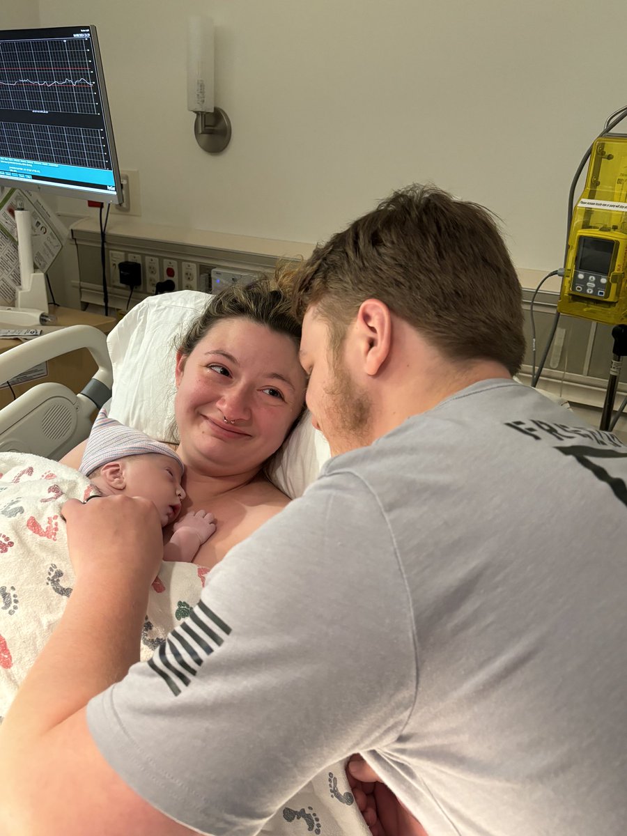 devildogmrk's tweet image. Well, it is official I am a grandfather. Mr. H has arrived. Hunter was officially here on April 8th, 2024 at 11:15 P.M. Weighing in at 7 lbs 10 1/2 Oz.