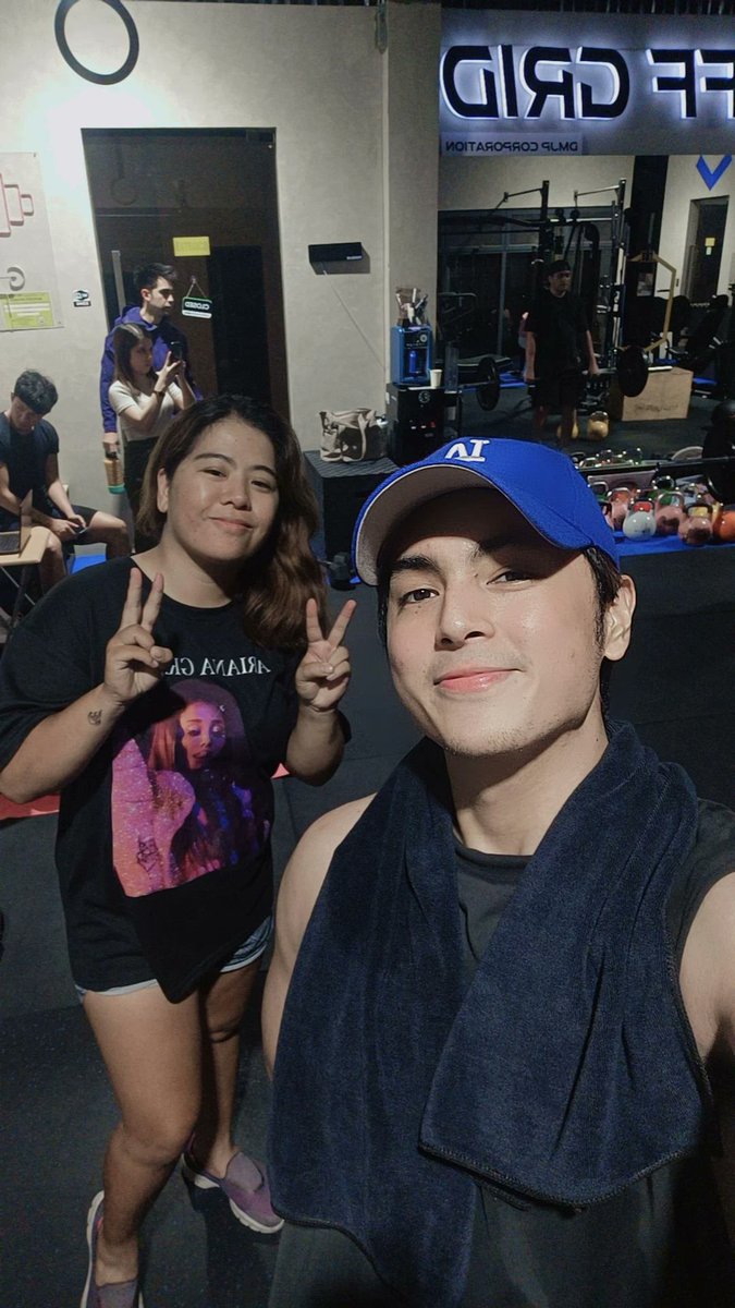Workout with @MiguelTanfelix_ 🤙🏻 #TrainWithCoachTina
