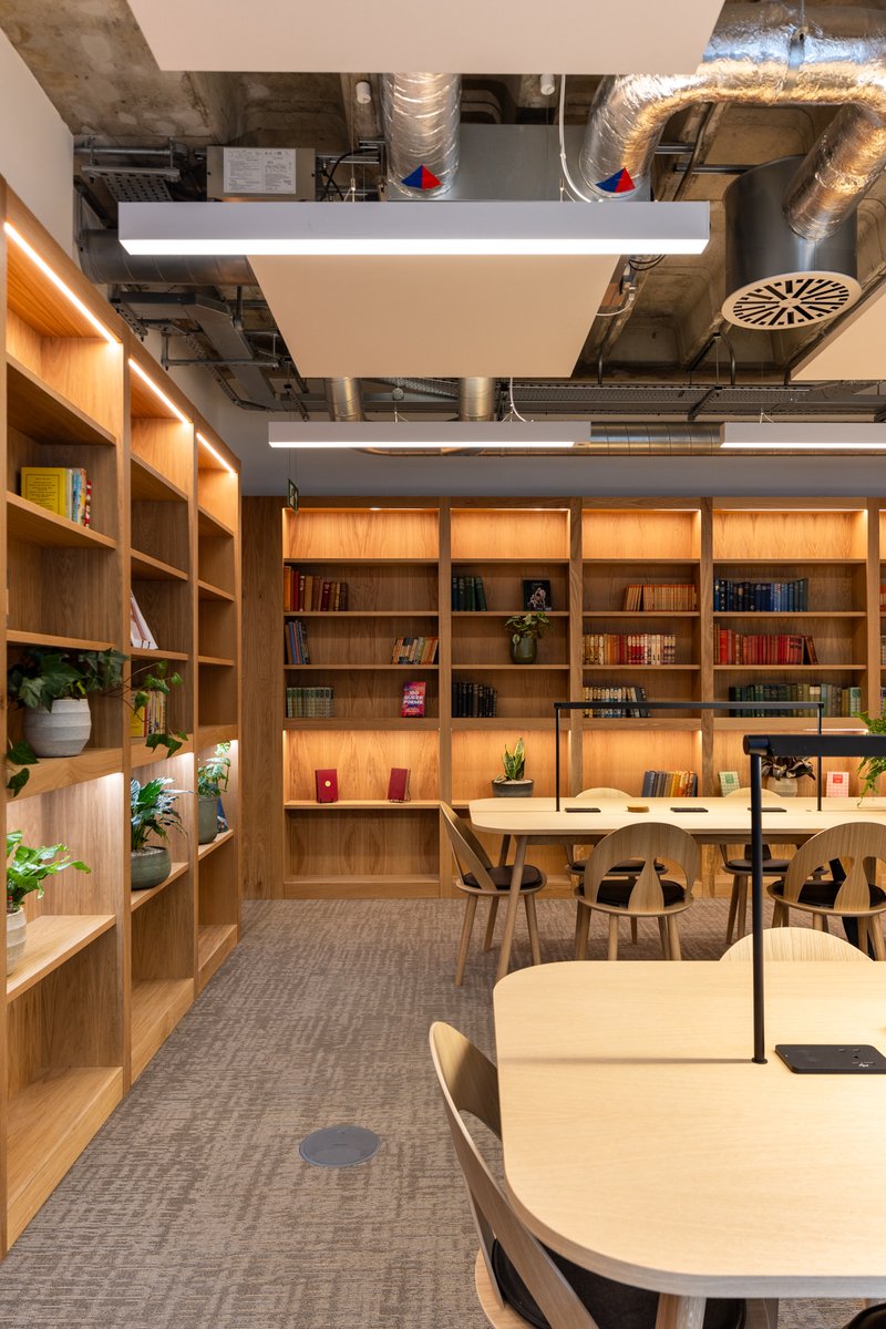 📚 On #NationalLibraryWeek we're highlighting the library at Fivefields - our charity co-working space in London dedicated to charities supporting children and young people. Charities have personalised the shelves with their favorite reads, truly making this space their own! 💚