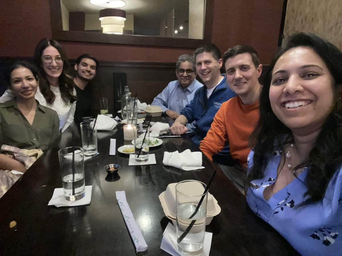 Can Boastfully say that I had dinner with one of the best humans and PCCM physicians I have ever met 😎😎
@alvinksharma 
@ap0014 
@SreeNaikMD 
Dr. Matthews

@GeisingerNE_IM 
@GeisingerHealth