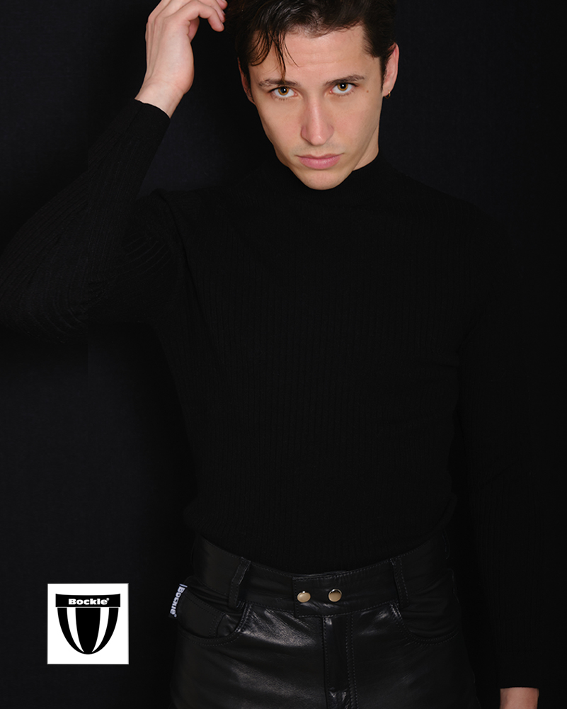 BOCKLEDER's tweet photo. #lederhose #Lederjeans #ledergay #leathergay #leatherfetis #leatherweather #fetischwear #bockleder #bockle #ledergay #gaywearfetishBOCKLEDER.DE https://t.co/0ORNgprQus