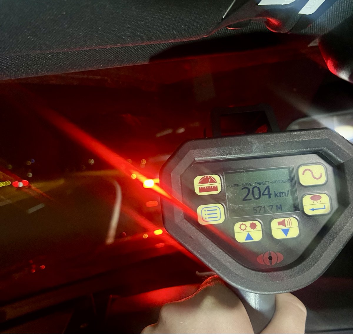 'I was going 104km/hr' 204km/hr- Driver (19) from Scarborough charged for #StuntDriving on #Hwy400 near #Hwy401. Licence suspended and vehicle impounded. #TorontoOPP ^yb