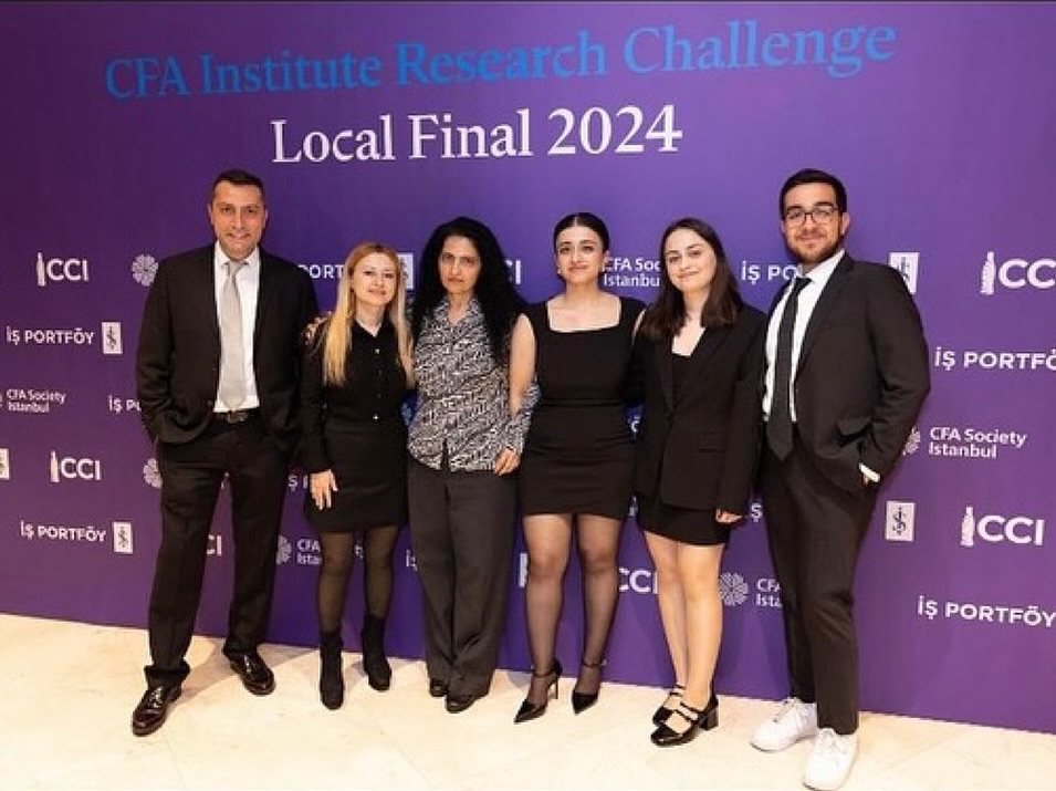 📌 Yeditepe Üniversitesi YUFİN ekibimiz, CFA Institute Research Challenge’da finalist oldu! 💫 🚀 Münevver Aydıngüzel, Senanur Tuncer, Ali Karakaya, Gülşen Ovacık ve Burak Batmaz’ı yürekten kutluyoruz 👏🏻👏🏻👏🏻 #YeditepeÜniversitesi #YeditepeUniversity