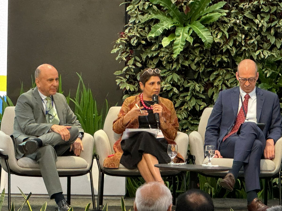 AVP @Jo_Puri at the #climate-food-energy nexus panel: 🟢W/ the right investment, agri #FoodSystems can go from being GHG emitters to sinks. 🟢Innovation is key - but it needs to work when scaled up. 🟢ODA has to⏫ to achieve its objectives: food security, resilience, jobs, etc