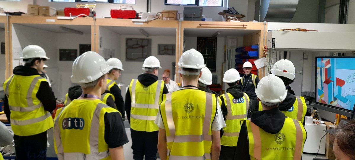 Our Hop Into Construction- Taster Day is taking place today @whertscollege. Local Young people are joined by @CITB_UK , @bamukandireland , @WillmottDixon,@morgansindallc, @AVVsolutions for informative sessions on career paths in the construction sector #Electrical #Plumbing