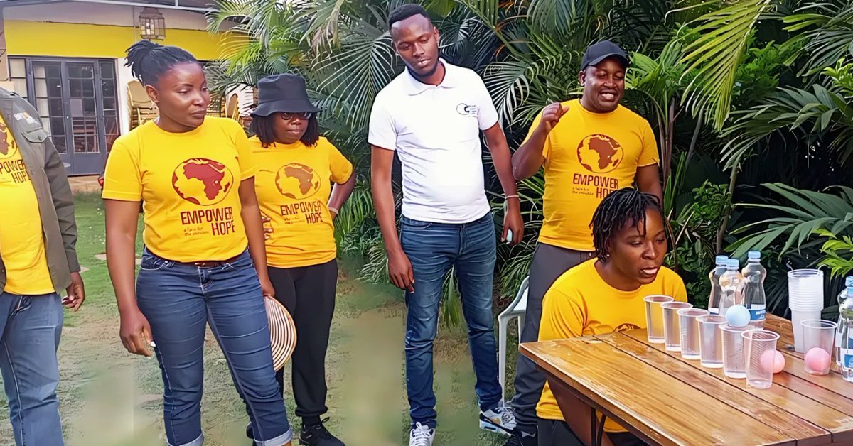 GithekiJ's tweet image. #Team_Building_Facilitation_Plug
Did you know that teamwork is a strategic approach to foster collaboration, communication, and synergy among team members using various activities, exercises, and interventions. #teambuilding #hr #business #WorkLifeBalance