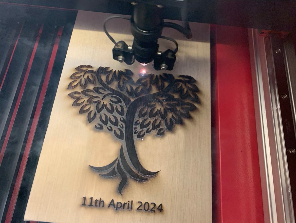 Check out our wood engraving machine in action! Can't wait for the students to get their hands on it and unleash their creativity.🌟