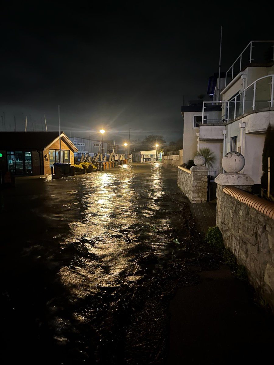 hambleharbour's tweet photo. Further to last nights high tide, we are experiencing a complete power outage in the Harbour Office. VHF Ch68 ‘Hamble Harbour Radio’ and patrol mobile phone numbers are still contactable. Many thanks for your understanding and patience whilst we get this matter resolved. https://t.co/L3oI9SQX7o