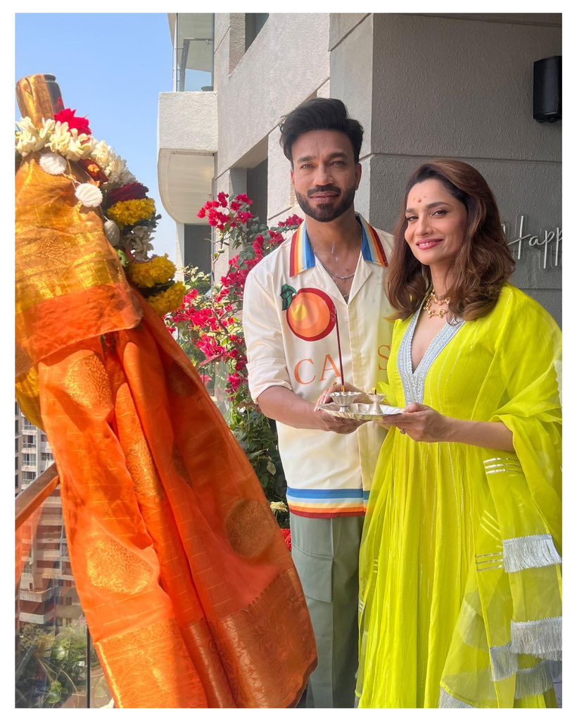 Rise and shine like the Gudi! Happy New Year 🙏🏻✨ #Vicky #VickyJain #VickyBhaiya #GudiPadwa #NewYear #GudiPadwa2024