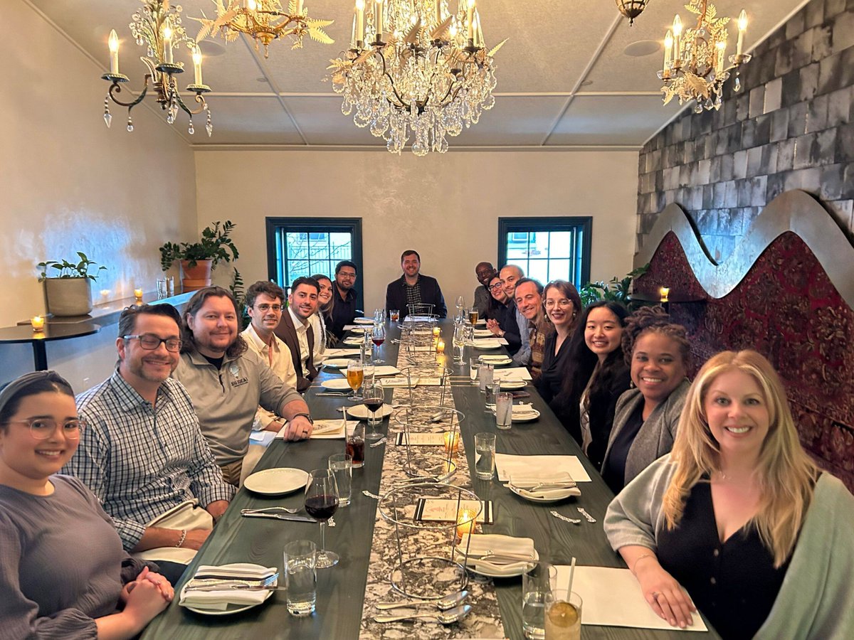 Technical_ly's tweet photo. These Philly startups are embracing office space as a way to access collaboration https://t.co/qmJqXctaJJ https://t.co/g1NXLXu4r8