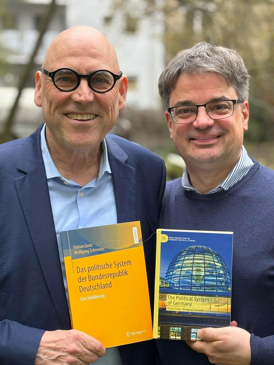 die englische Fassung unserer Einführung zum „Politischen System der Bundesrepublik Deutschland“. Das deutsche System ist nun für den Rest der Welt nicht länger ein Buch mit sieben Siegeln wie Erstleser Lijphart, Ziblatt und Colin Crouch bestätigen. 😎 

lnkd.in/e9us_XUK