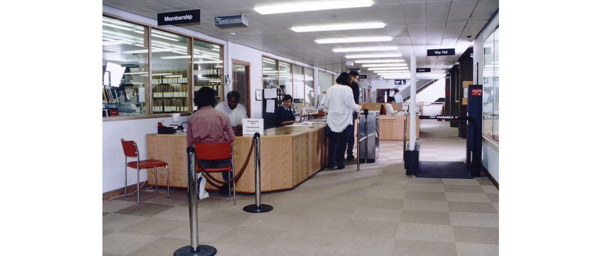 SOAS_SpecColl's tweet image. It is #NationalLibraryWorker Day, so let's hear it for all our fantastic library colleagues. Please enjoy this picture of library staff at the entrance to #SOASLibrary in the 1994