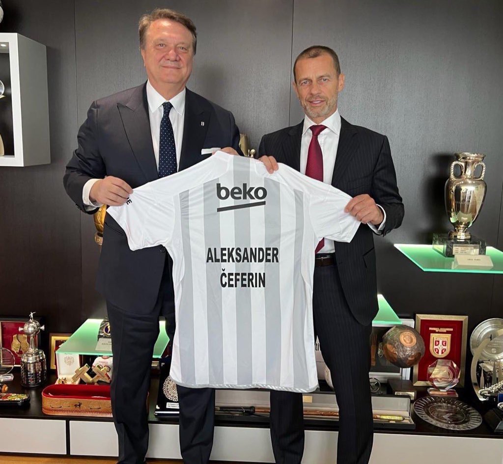 UEFA Başkanı Sayın Aleksander Ceferin'le İsviçre’de UEFA Merkezinde buluştuk. 

Uluslarası Spor Organizasyonlarında geçmişte yaptığımız işbirlikleri üzerine sohbet edip Türk ve Avrupa Futbolu üzerine fikir alışverişinde bulunduk. 

Beşiktaş’ın gelecek planları hakkında görüşme