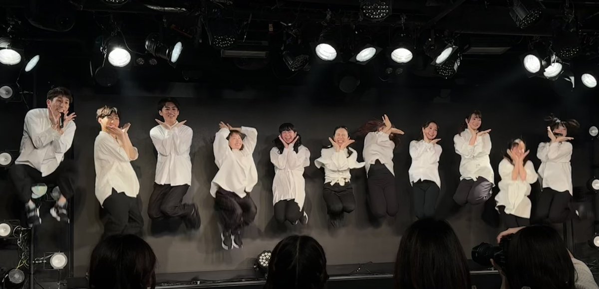 #YOASOBI公演 ありがとうございました！

緊張しすぎて顔も身体もガチガチだったけど優しく見守って下さってありがとうございました😭みなさんのニコニコ笑顔のお陰ですごくたのしかったです😭🩷

共演してくださったみなさんのパワーがすごすぎて😳一緒に踊らせていただけてうれしかったです✊🏻🔥