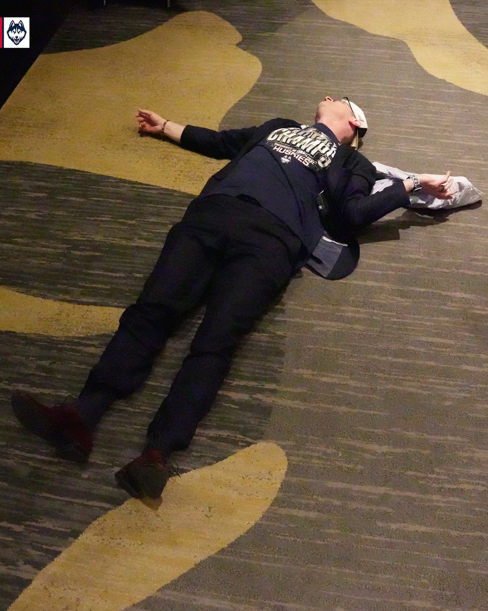 Goodnight Huskies 😴

#EVERYTHING