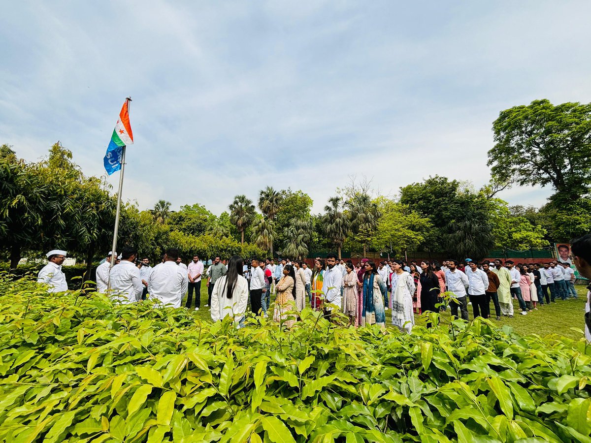 Extending heartfelt wishes to the entire NSUI family on our 54th Foundation Day! Honored to have Shri @ajaymaken, NSUI Incharge Shri @kanhaiyakumar, and National President Shri @varunchoudhary2 grace the occasion. NSUI held a flag hoisting ceremony, commemorating our journey…