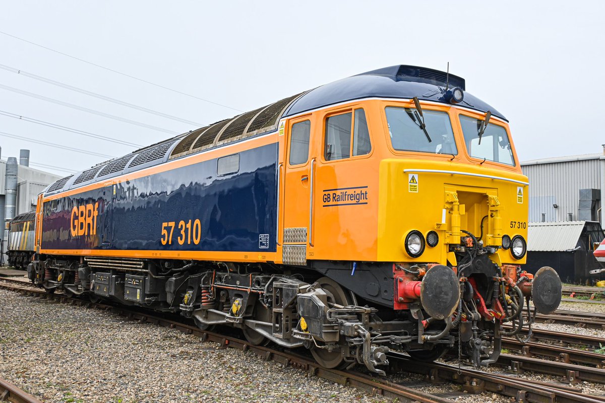 57310 is the first Cl.57/3 in @GBRailfreight colours. It was repainted at @UKRL4 at Loughborough. 📷 Rob Reedman.