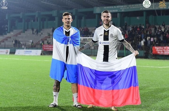 Former Russian u21 player Yevgeni Kozlov with Russian Flag after his club <a href="/MohammedanSC/">Mohammedan SC</a> got promoted to Indian Top division #ISL

The team was coached by Andrey Chernyshov who formerly played for Soviet Union ☭ then for #Russia 🇷🇺

The Russias are winning everywhere😍

#Football
