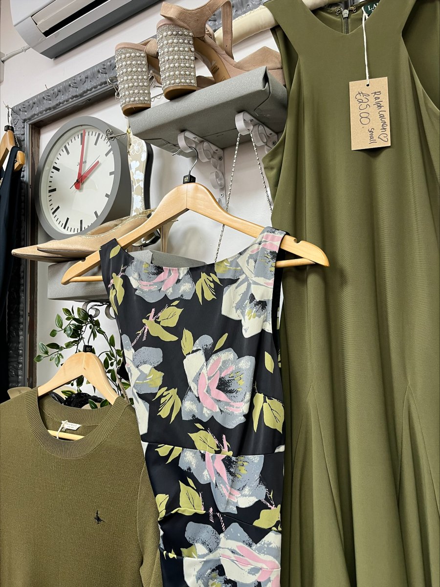 You can find unique, budget-friendly pieces and shop sustainably. Our Rothley Vista Charity Shop had a great weekend meeting lots of new shoppers and also received some kind donations. Find your nearest Vista Charity shop ow.ly/Ybwn50RaqVH #SightLoss #LowVision