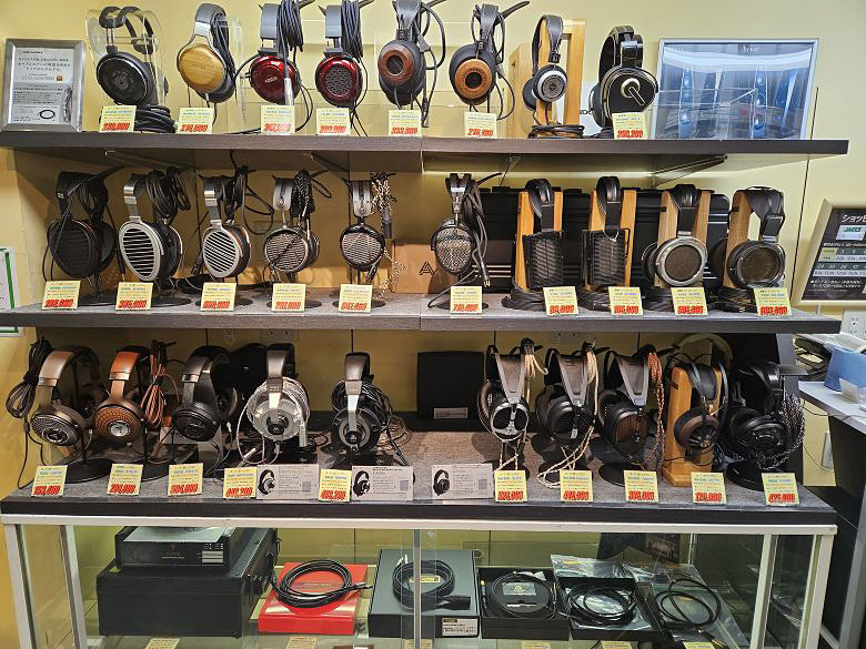 御茶ノ水に「オーディオユニオン ハイエンドヘッドホン館」オープン av.watch.impress.co.jp/docs/news/1582…