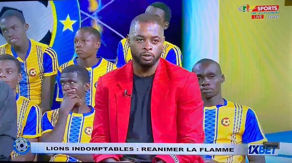 AllezLesLions's tweet photo. 🔴 Alexandre Song : « L’heure n’est plus aux critiques. L’heure n’est plus aux querelles. Nous devons nous mettre derrière le nouveau staff et l’accompagner dans son travail ». 🦁🇨🇲

[@CRTV_web] https://t.co/D5NmwLNM1i