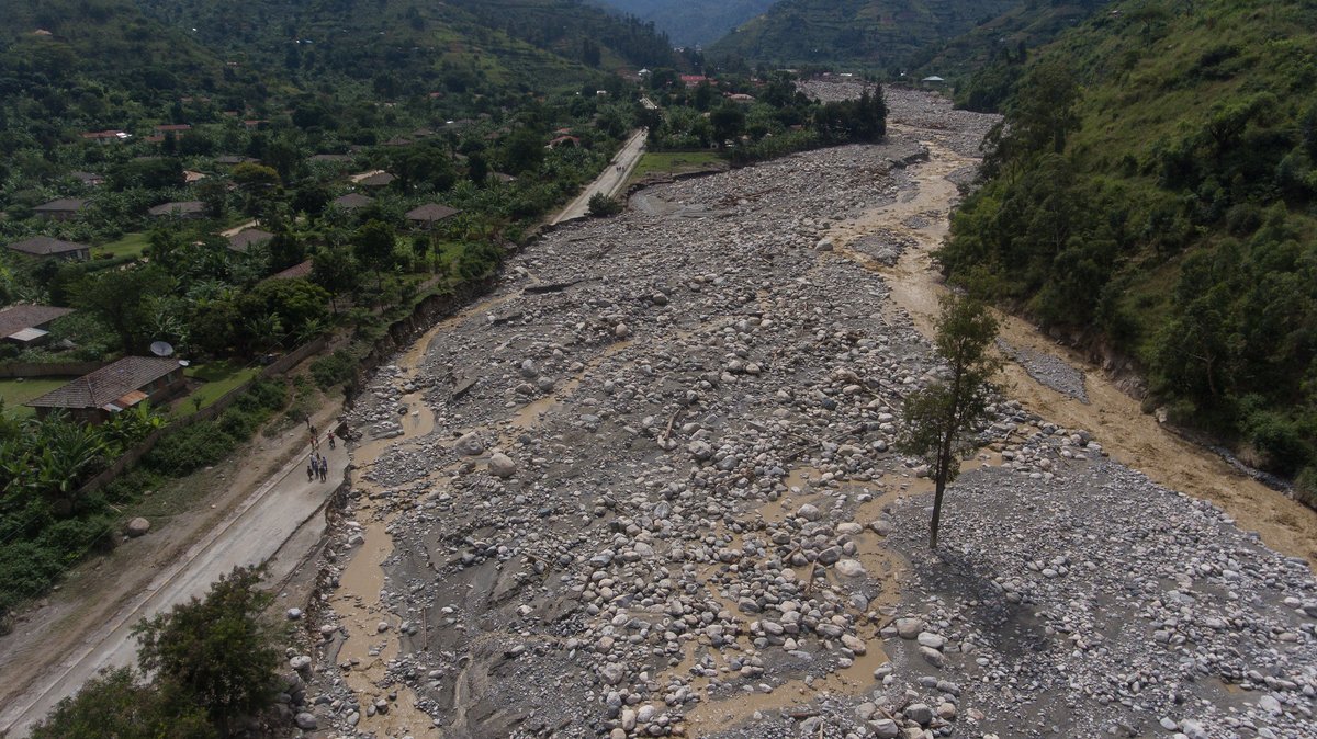 Kilembe Mines Hospital, destroyed by climate-induced floods, now offers limited services as a health centre III. Communities struggle. This is a wake-up call. #ClimateEmergency  #HealthCrisis