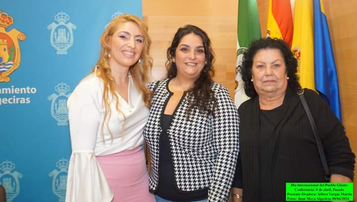 gitanos_org_CDG's tweet photo. La abogada, escritora y activista gitana Séfora Vargas ha impartido este lunes en el Centro Documental José Luis Cano de Algeciras la conferencia titulada “8 de abril, pasado, presente y futuro de un pueblo que se niega a desaparecer”. https://t.co/d7DgXADqmx