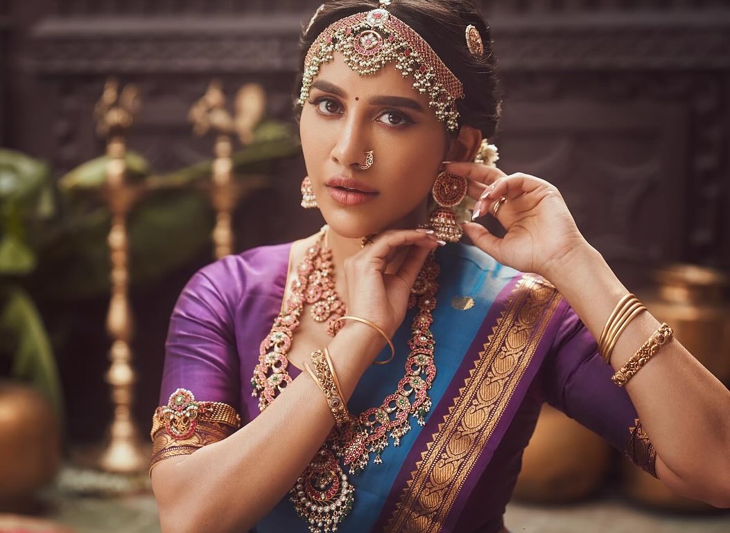 GKtIKaiakAAxCsK?format=jpg&name=medium