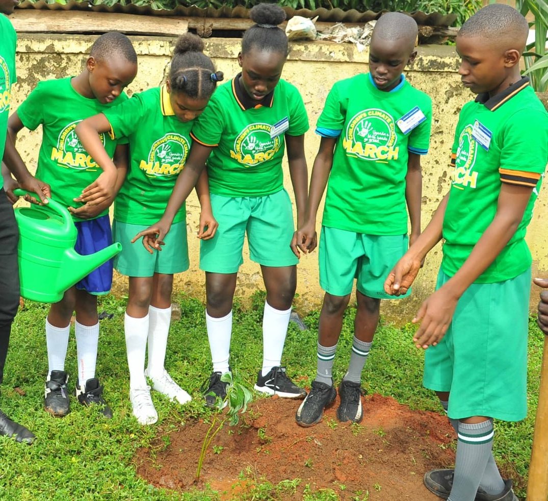 Prof. Wangari Maathai: 'It’s the little things citizens do. That's what will make the difference. My little thing is planting trees.' Let's recognize the power of our actions and engage in small, positive ones like planting trees to create a green & healthier future. #GoGreenUg