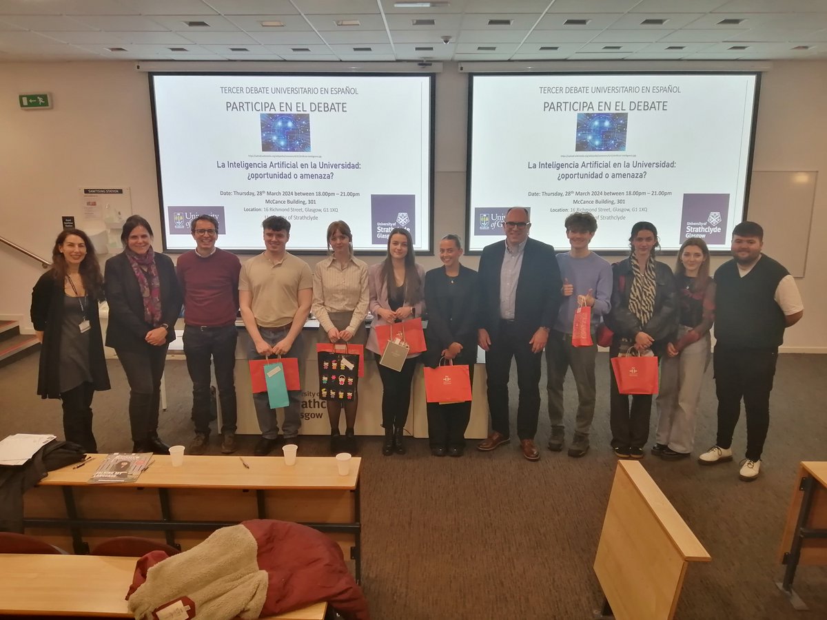 CONGRATULATIONS‼️ to our 3rd year and honours students in Spanish who won the annual debate competition w/ @UofGlasgow. The debate topic was the Role of Artificial Intelligence in Education. @SLAS_Strath @StrathHaSS