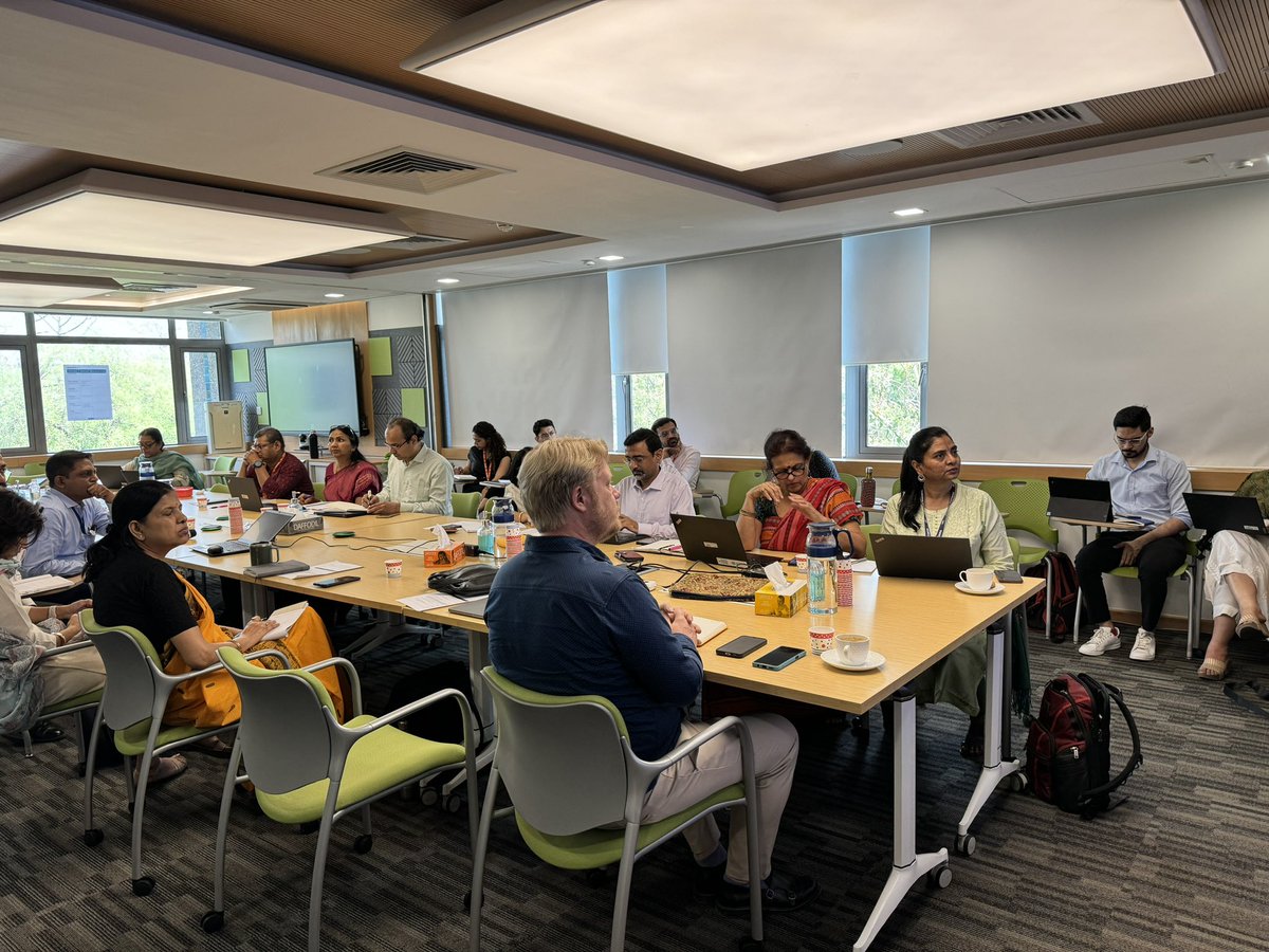 SBCCalliance's tweet image. Kicked off #BIUWorkshop at @UNICEFindia! 🌟 @DennisCLarsen set the stage, @alka9m shared a vision for BIUs. We’re mapping our path to 2025, fueled by #BehavioralInsights. Crafting a future of change! #BehaviourchangeMatters 
@NITIAayog @BMGFIndia @DFID_UK