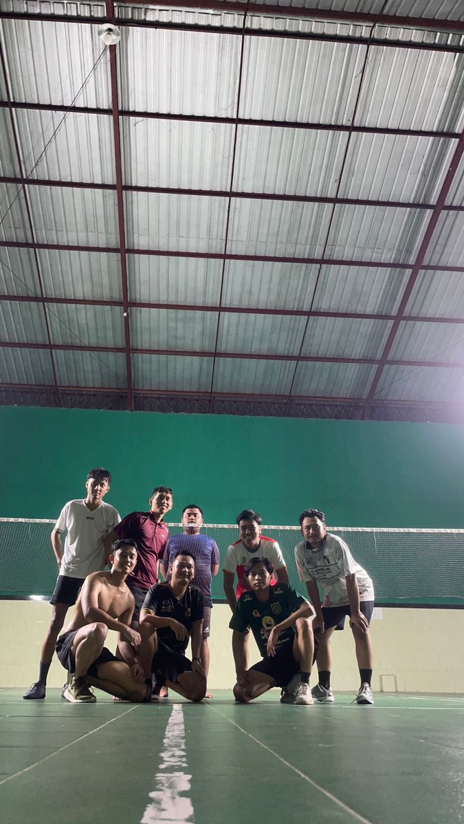 robertopradana's tweet photo. Grup sing isi chat e -3 https://t.co/VTC3foDQ0G